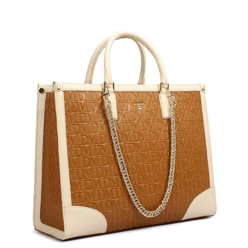 دا ميلانو حقيبة يد متوسطة من الجلد بنقش شعار - لون كراميل